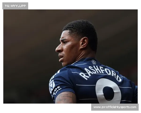 弗里克：球队后防线选择有限，将在周一与德科商讨冬窗引援可能